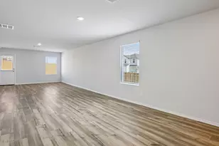 120 Dagney Ct, Jarrell, TX 76537 - Photo 11