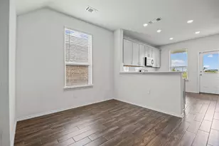 10403 Choctaw Print Wy, Manor, TX 78653 - Photo 5