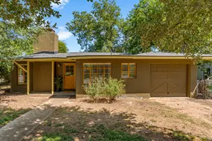 1064 Sycamore St, San Marcos, TX 78666 - Photo 1