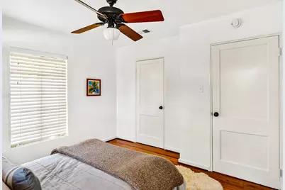 1064 Sycamore Street, San Marcos, TX 78666 - Photo 15