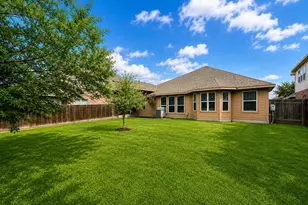 1012 Wallin Farms Cove, Hutto, TX 78634 - Photo 17