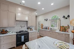 6203 Ledge Mountain Dr, Austin, TX 78731 - Photo 13