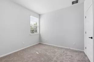 323 Tolo Dr, Elgin, TX 78621 - Photo 21