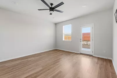 323 Tolo Drive, Elgin, TX 78621 - Photo 15