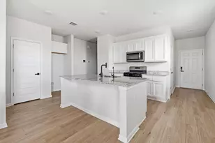 323 Tolo Dr, Elgin, TX 78621 - Photo 9