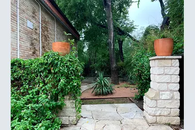 407 E 45th Street #116, Austin, TX 78751 - Photo 21