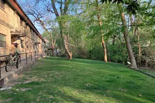 407 E 45th St, Austin, TX 78751 - Photo 27