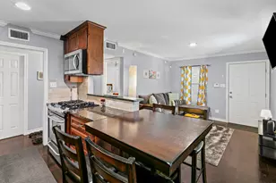 407 E 45th St, Austin, TX 78751 - Photo 5