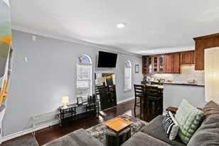 407 E 45th St, Austin, TX 78751 - Photo 7