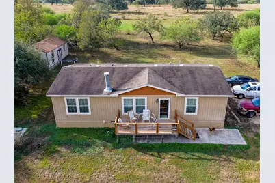 256 High Ridge Meadows Drive, Gonzales, TX 78629 - Photo 5