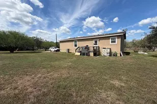 256 High Ridge Meadows Dr, Gonzales, TX 78629 - Photo 21