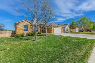 300 Magan Ln, Jarrell, TX 76537 - Photo 23