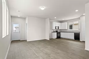 3073 Winding Creek Rd, Kyle, TX 78640 - Photo 5