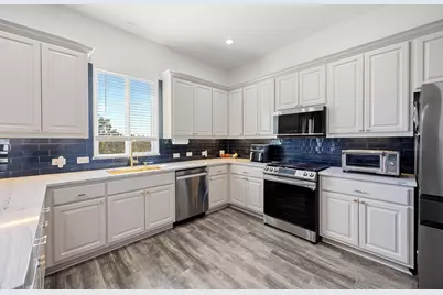 9008 Hobby Lane, Jonestown, TX 78645 - Photo 13