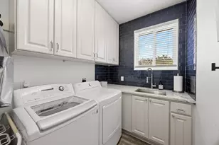 9008 Hobby Ln, Jonestown, TX 78645 - Photo 13
