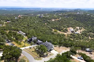 9008 Hobby Ln, Jonestown, TX 78645 - Photo 35