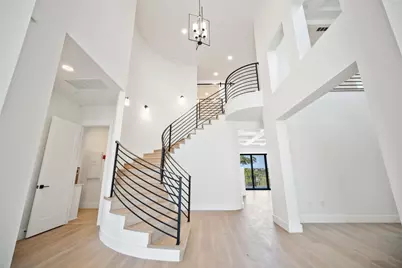 10105 Cressida Bend, Austin, TX 78730 - Photo 3