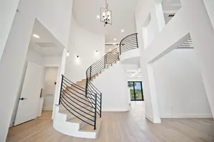 10105 Cressida Bnd, Austin, TX 78730 - Photo 3