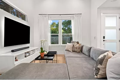 2104 E 2nd Street #1, Austin, TX 78702 - Photo 7