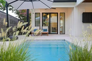 2104 E 2nd St, Austin, TX 78702 - Photo 3