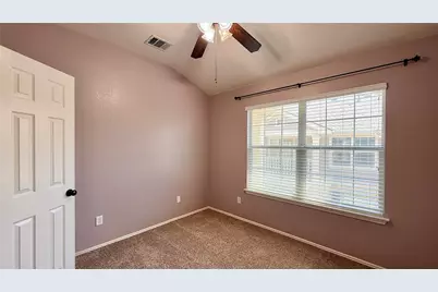1900 Scofield Ridge Parkway #5403, Austin, TX 78727 - Photo 11