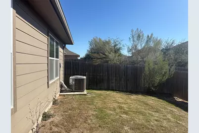 2011 Langdale Lane, Austin, TX 78754 - Photo 29