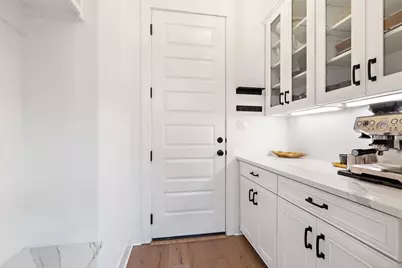 302 Lodestone Lane, Austin, TX 78738 - Photo 13