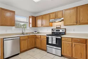 234 Val Verde Dr, New Braunfels, TX 78130 - Photo 15
