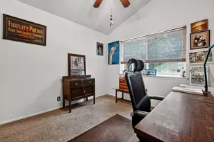 5227 Meadow Creek Dr, Austin, TX 78745 - Photo 23