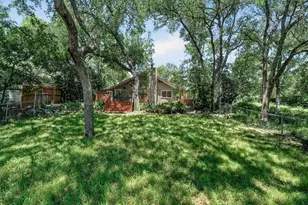 5227 Meadow Creek Dr, Austin, TX 78745 - Photo 37