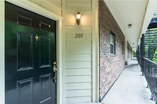 2100 San Gabriel St, Austin, TX 78705 - Photo 3