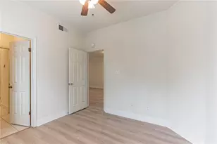 2100 San Gabriel St, Austin, TX 78705 - Photo 15
