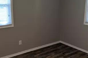 204 3rd St, San Marcos, TX 78666 - Photo 9