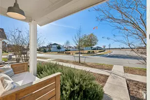 212 Catalina Dr, Kyle, TX 78640 - Photo 5