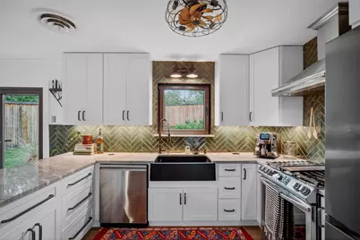 6804 Bryn Mawr Drive, Austin, TX 78723 - Photo 11