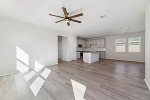 316 Insider Loop, Elgin, TX 78621 - Photo 5