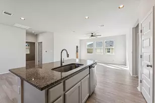 316 Insider Loop, Elgin, TX 78621 - Photo 7