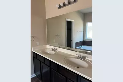 1810 Hidden Springs Path, Round Rock, TX 78665 - Photo 21