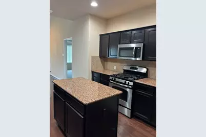 1810 Hidden Springs Path, Round Rock, TX 78665 - Photo 3