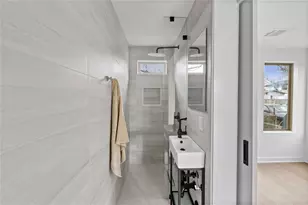 700 Denson Dr, Austin, TX 78752 - Photo 17