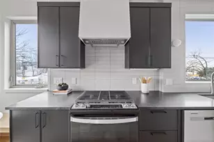 700 Denson Dr, Austin, TX 78752 - Photo 3