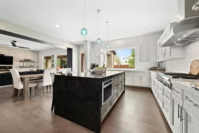 2201 Cypress Point W, Austin, TX 78746 - Photo 9