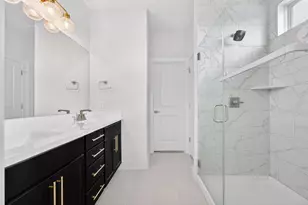 6205 Dumfries Ln, Austin, TX 78744 - Photo 21
