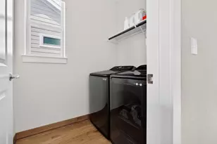 6205 Dumfries Ln, Austin, TX 78744 - Photo 19