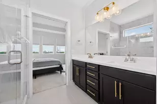 6205 Dumfries Ln, Austin, TX 78744 - Photo 23