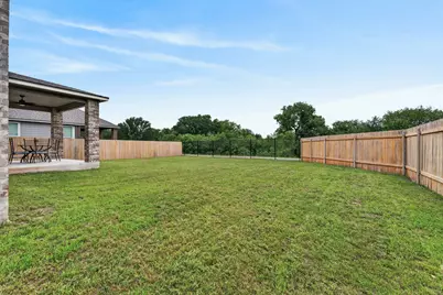 326 Linden Street, Bastrop, TX 78602 - Photo 13