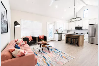 930 S Eagle Street #202, Fredericksburg, TX 78624 - Photo 3