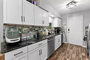 1905 Alcoa Ave, Rockdale, TX 76567 - Photo 9