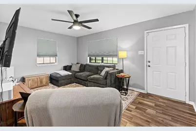 1905 Alcoa Avenue, Rockdale, TX 76567 - Photo 5