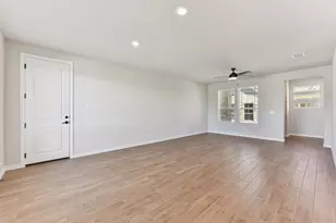153 Antoinette Wy, San Marcos, TX 78666 - Photo 5